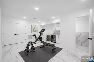728 Undercliff Ave, Edgewater, NJ 07020 - Photo 16