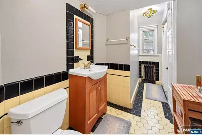 252 Everett Place, Englewood, NJ 07631 - Photo 10