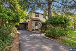 252 Everett Pl, Englewood, NJ 07631 - Photo 1