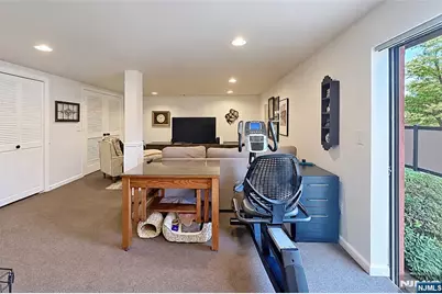 44 Hickory Hill Court, Rockaway Township, NJ 07866 - Photo 28