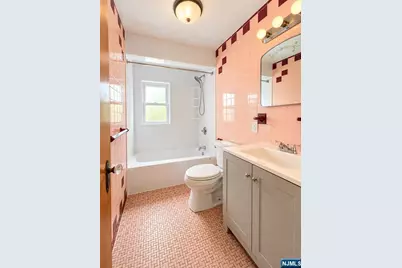 49 Reservoir Avenue, Wallington, NJ 07057 - Photo 4
