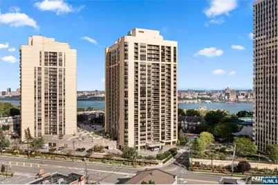 800 Palisade Avenue 24 E #24 E, Fort Lee, NJ 07024 - Photo 1
