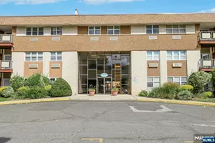 1111 River Road F17, Edgewater, NJ 07020 - Photo 1