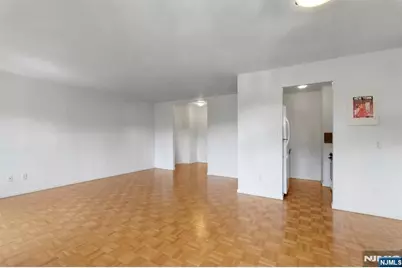 1111 River Road F17 #F17, Edgewater, NJ 07020 - Photo 6