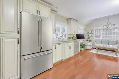 91 Spruce Street, Midland Park, NJ 07432 - Photo 6