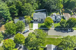 778 Wynetta Pl, Paramus, NJ 07652 - Photo 44