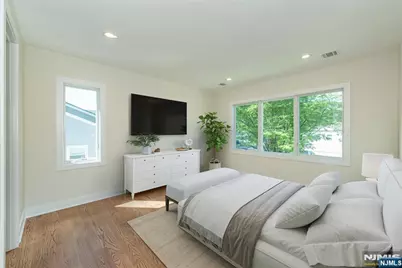 778 Wynetta Place, Paramus, NJ 07652 - Photo 30