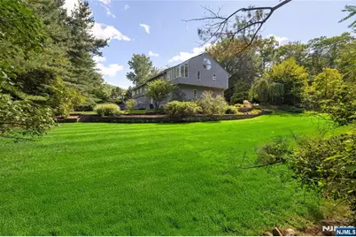 22 Angela Court, Woodcliff Lake, NJ 07677 - Photo 44