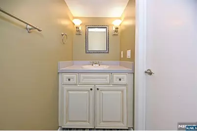 6 Erin Way 404 #404, Lincoln Park, NJ 07035 - Photo 16