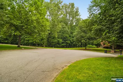 5 Fairfield Court, Demarest, NJ 07627 - Photo 4