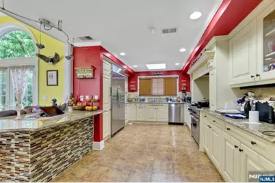 59 Lockwood Drive, Waldwick, NJ 07463 - Photo 20