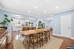 301 Roosevelt Ave, Hasbrouck Heights, NJ 07604 - Photo 10