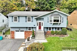 75 Hiawatha Blvd, Oakland, NJ 07436 - Photo 1