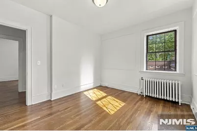 20 Garber C8 #C8, Ridgewood, NJ 07450 - Photo 12