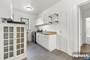 20 Garber C8, Ridgewood, NJ 07450 - Photo 8