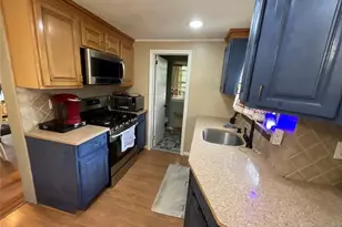 274 Green Ave, Lyndhurst Township, NJ 07071 - Photo 8