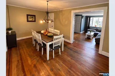 274 Green Avenue, Lyndhurst Township, NJ 07071 - Photo 6