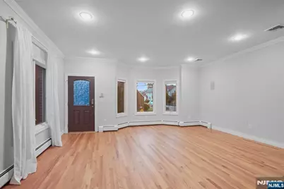 376 Aurora Avenue #B, Cliffside Park, NJ 07010 - Photo 2