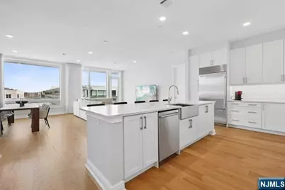 3 Somerset Lane 615 #615, Edgewater, NJ 07020 - Photo 6
