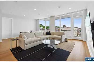 3 Somerset Lane 615 #615, Edgewater, NJ 07020 - Photo 2
