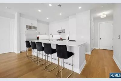 3 Somerset Lane 615 #615, Edgewater, NJ 07020 - Photo 4