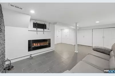 107 Palisade Avenue, Bergenfield, NJ 07621 - Photo 28