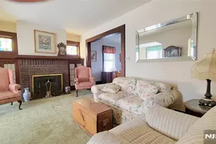 33 Hillcrest Rd, Kearny, NJ 07032 - Photo 4