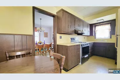 33 Hillcrest Road, Kearny, NJ 07032 - Photo 8
