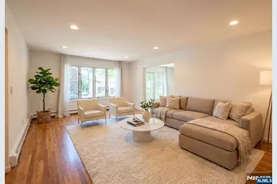 531 Day Avenue, Ridgefield, NJ 07657 - Photo 1