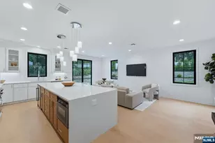 11 Fey Pl, Oradell, NJ 07649 - Photo 10