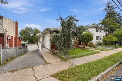 352 Farnham Avenue, Lodi, NJ 07644 - Photo 2