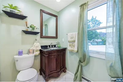 15 E Pierrepont Avenue, Rutherford, NJ 07070 - Photo 8