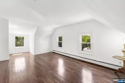 15 E Pierrepont Avenue, Rutherford, NJ 07070 - Photo 28