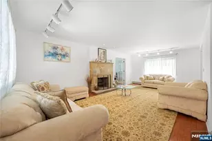 15 E Pierrepont Ave, Rutherford, NJ 07070 - Photo 4