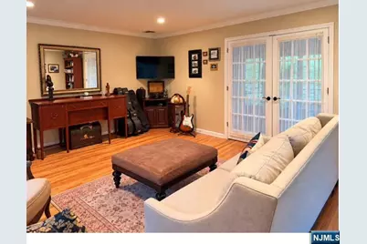 2 Windham Court, Woodcliff Lake, NJ 07677 - Photo 14