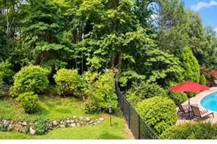 2 Windham Ct, Woodcliff Lake, NJ 07677 - Photo 38