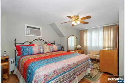 66 S Broadway, Saddle Brook Township, NJ 07663 - Photo 20