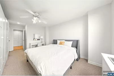 2200 N Central Road 11E #11E, Fort Lee, NJ 07024 - Photo 20