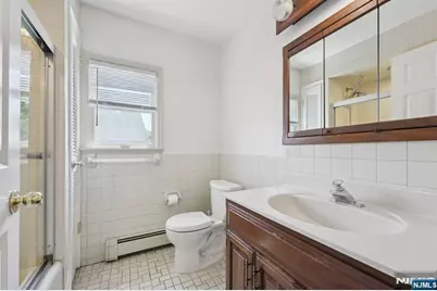 211 Pinelynn Road, Glen Rock, NJ 07452 - Photo 14