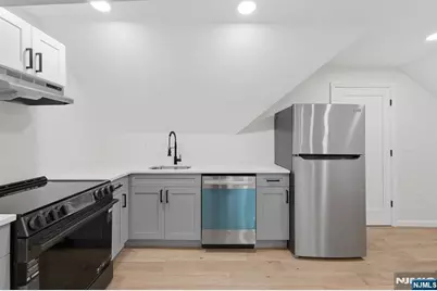 82 Grove Street 4 #4, Montclair, NJ 07042 - Photo 6
