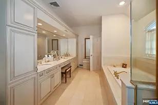 602 Grandview Terrace, Franklin Lakes, NJ 07417 - Photo 24