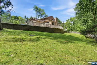 651 Floyd Street, Englewood Cliffs, NJ 07632 - Photo 16