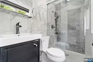 651 Floyd St, Englewood Cliffs, NJ 07632 - Photo 4