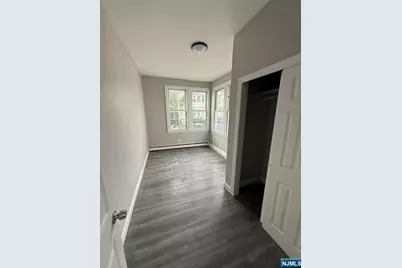 146-148 Leslie Street, Newark, NJ 07112 - Photo 10