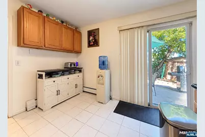 223 Merritt Avenue, Bergenfield, NJ 07621 - Photo 10