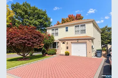 223 Merritt Avenue, Bergenfield, NJ 07621 - Photo 2
