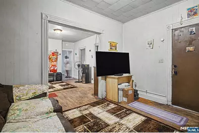 305 Pacific Street, Paterson, NJ 07503 - Photo 4