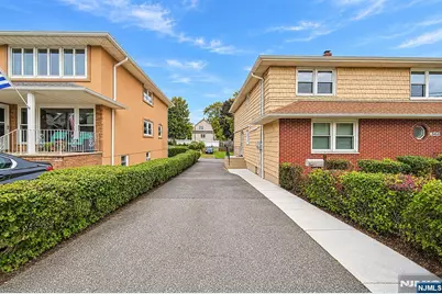 2453 1st Street 2F #2F, Fort Lee, NJ 07024 - Photo 18