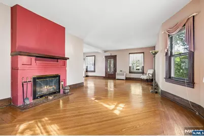 34 Hasbrouck Place, Rutherford, NJ 07070 - Photo 8