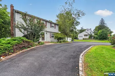 162 Hobart Gap Road, Livingston, NJ 07039 - Photo 2